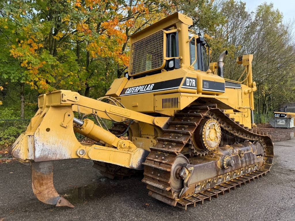 CAT D7R XR CE / LOW HOURS / TOP CONDITION - Бульдозер: фото 5 CAT D7R XR CE / LOW HOURS / TOP CONDITION - Бульдозер: фото 5