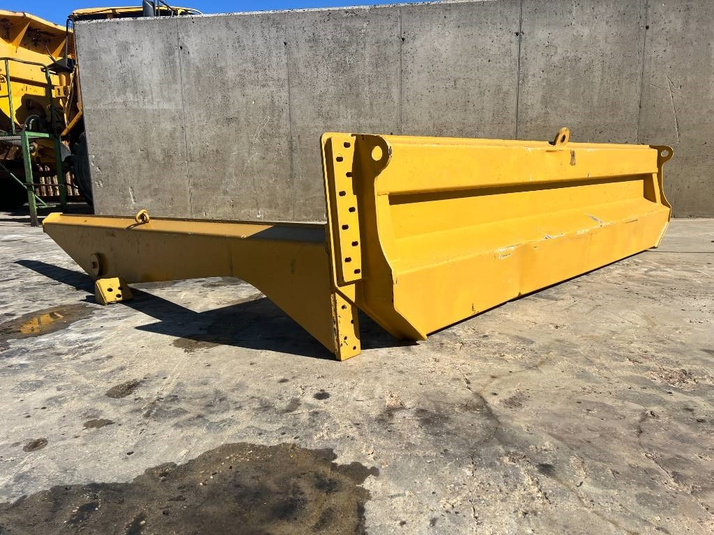 CAT TAILGATE CAT 735 - Кузов для самосвала: фото 1 CAT TAILGATE CAT 735 - Кузов для самосвала: фото 1