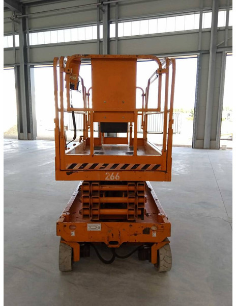 Genie GS 2646 - Ножничный подъемник: фото 2 Genie GS 2646 - Ножничный подъемник: фото 2