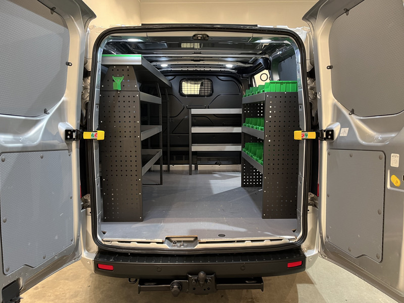 Ford Transit Custom 280 2.0 TDCI L1H1 Trend 130 PK Servicebus / Inrichting / Euro 6 / Airco / PDC / Cruise Control / Navigatie / CarPlay / Trekhaak / 3-Zits / 96.300 KM !! / BPM VRIJ !! - Легковой фургон: фото 4 Ford Transit Custom 280 2.0 TDCI L1H1 Trend 130 PK Servicebus / Inrichting / Euro 6 / Airco / PDC / Cruise Control / Navigatie / CarPlay / Trekhaak / 3-Zits / 96.300 KM !! / BPM VRIJ !! - Легковой фургон: фото 4