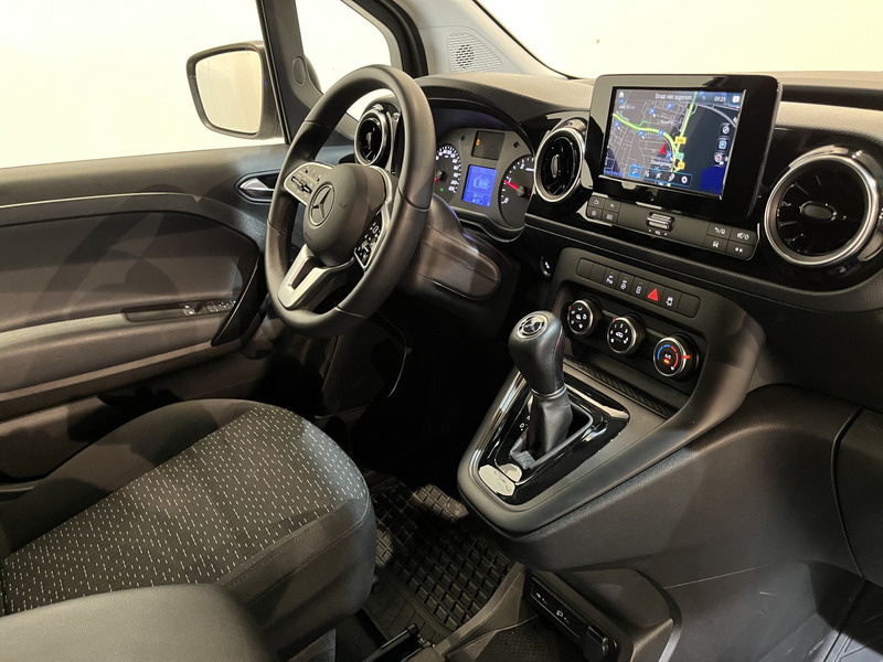 Mercedes-Benz Citan 110 CDI L2 Pro Automaat / Euro 6 / Airco / Camera / MBUX / Cruise Control / Trekhaak / CarPlay / Navigatie / 14.500 KM !! - Легковой фургон: фото 3 Mercedes-Benz Citan 110 CDI L2 Pro Automaat / Euro 6 / Airco / Camera / MBUX / Cruise Control / Trekhaak / CarPlay / Navigatie / 14.500 KM !! - Легковой фургон: фото 3