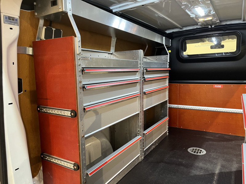 Легковой фургон Opel Vivaro 2.0 CDTI L2H1 120 PK Servicebus / Inrichting / Euro 6 / 220V. / Airco / Cruise Control / Trekhaak / Camera / CarPlay / Navigatie / 60.800 KM !!: фото 11