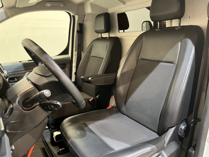 Легковой фургон Opel Vivaro 2.0 CDTI L2H1 120 PK Servicebus / Inrichting / Euro 6 / 220V. / Airco / Cruise Control / Trekhaak / Camera / CarPlay / Navigatie / 60.800 KM !!: фото 8