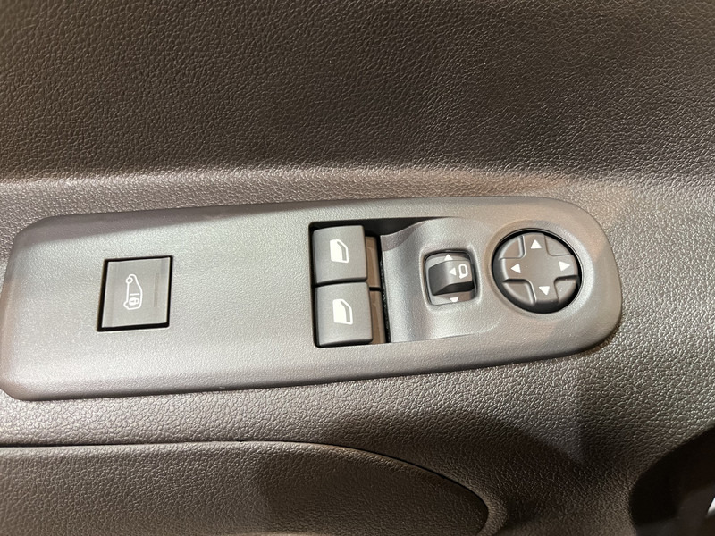 Toyota PROACE CITY Electric Live 50 kWh / 100% elektrisch !! / CCS Snellader / Airco / Cruise Control / CarPlay / Navigatie / Camera / 6.200 KM !! Z.G.A.N. / BPM VRIJ !! в лизинг Toyota PROACE CITY Electric Live 50 kWh / 100% elektrisch !! / CCS Snellader / Airco / Cruise Control / CarPlay / Navigatie / Camera / 6.200 KM !! Z.G.A.N. / BPM VRIJ !!: фото 13