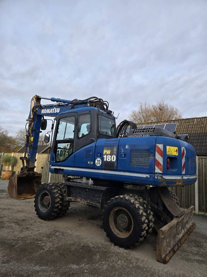 Komatsu PW 180-7EO - Колёсный экскаватор: фото 2 Komatsu PW 180-7EO - Колёсный экскаватор: фото 2