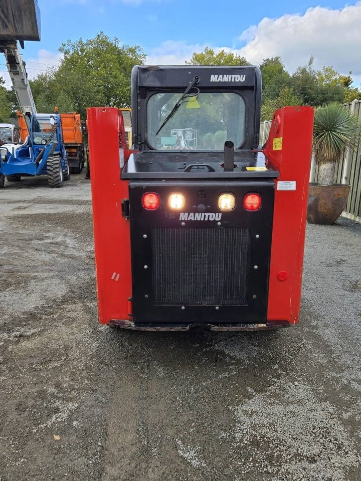 Manitou 1350 R - Мини-погрузчик с бортовым поворотом: фото 3 Manitou 1350 R - Мини-погрузчик с бортовым поворотом: фото 3