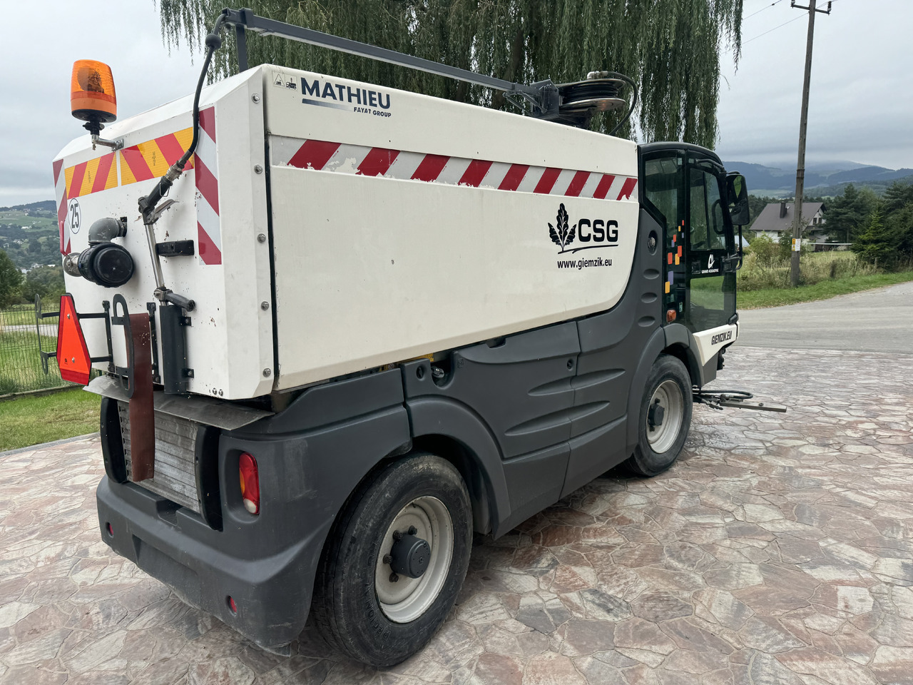 MATHIEU Grand Aquadyne 4000 water truck sprayer HP washer - Подметально-уборочная машина: фото 2 MATHIEU Grand Aquadyne 4000 water truck sprayer HP washer - Подметально-уборочная машина: фото 2