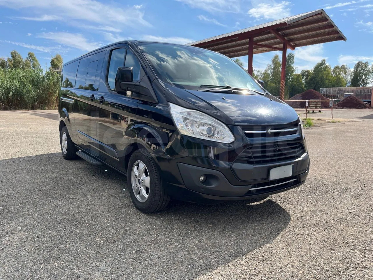 Ford Tourneo Custom - Пригородный автобус: фото 1 Ford Tourneo Custom - Пригородный автобус: фото 1