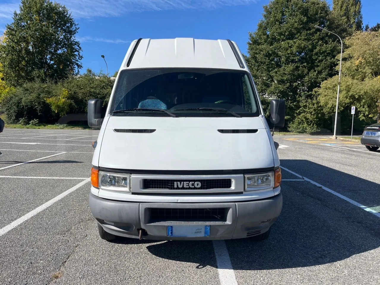 Iveco Daily - Микроавтобус, Пассажирский фургон: фото 2 Iveco Daily - Микроавтобус, Пассажирский фургон: фото 2