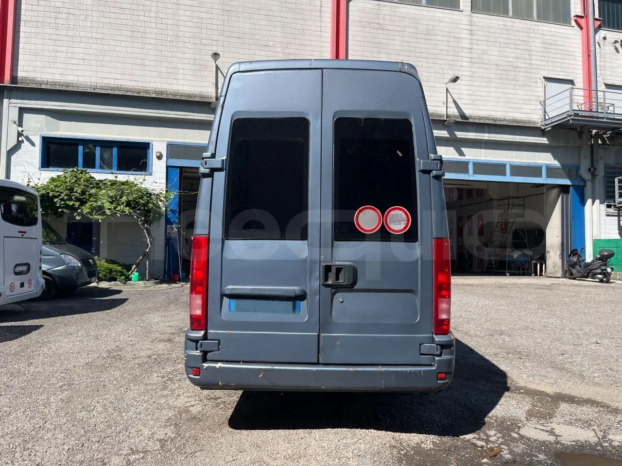 Iveco Daily - Микроавтобус, Пассажирский фургон: фото 5 Iveco Daily - Микроавтобус, Пассажирский фургон: фото 5