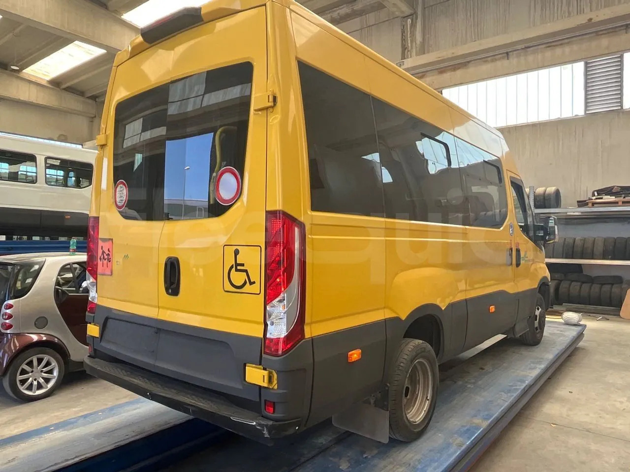 Школьный автобус Iveco Daily: фото 9