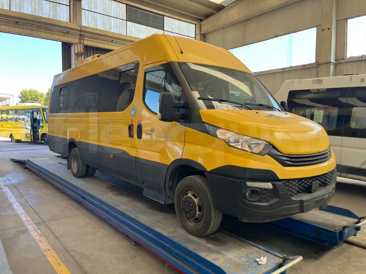 Iveco Daily - Школьный автобус: фото 1 Iveco Daily - Школьный автобус: фото 1