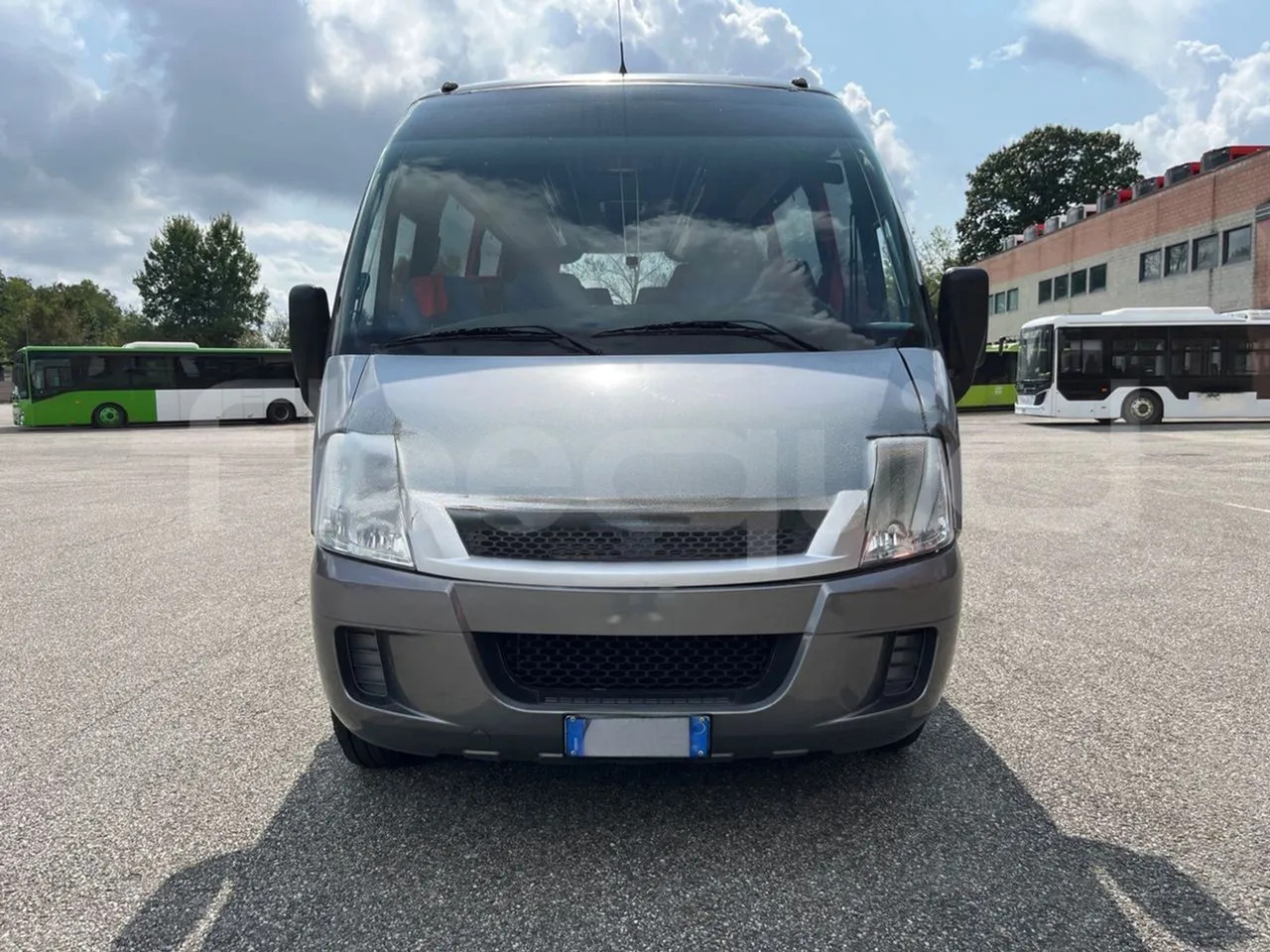 Iveco Daily - Туристический автобус: фото 2 Iveco Daily - Туристический автобус: фото 2