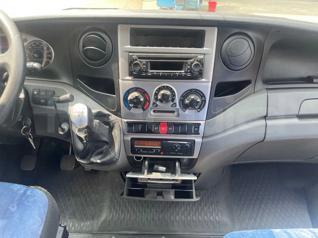 Iveco Daily - Туристический автобус: фото 2 Iveco Daily - Туристический автобус: фото 2