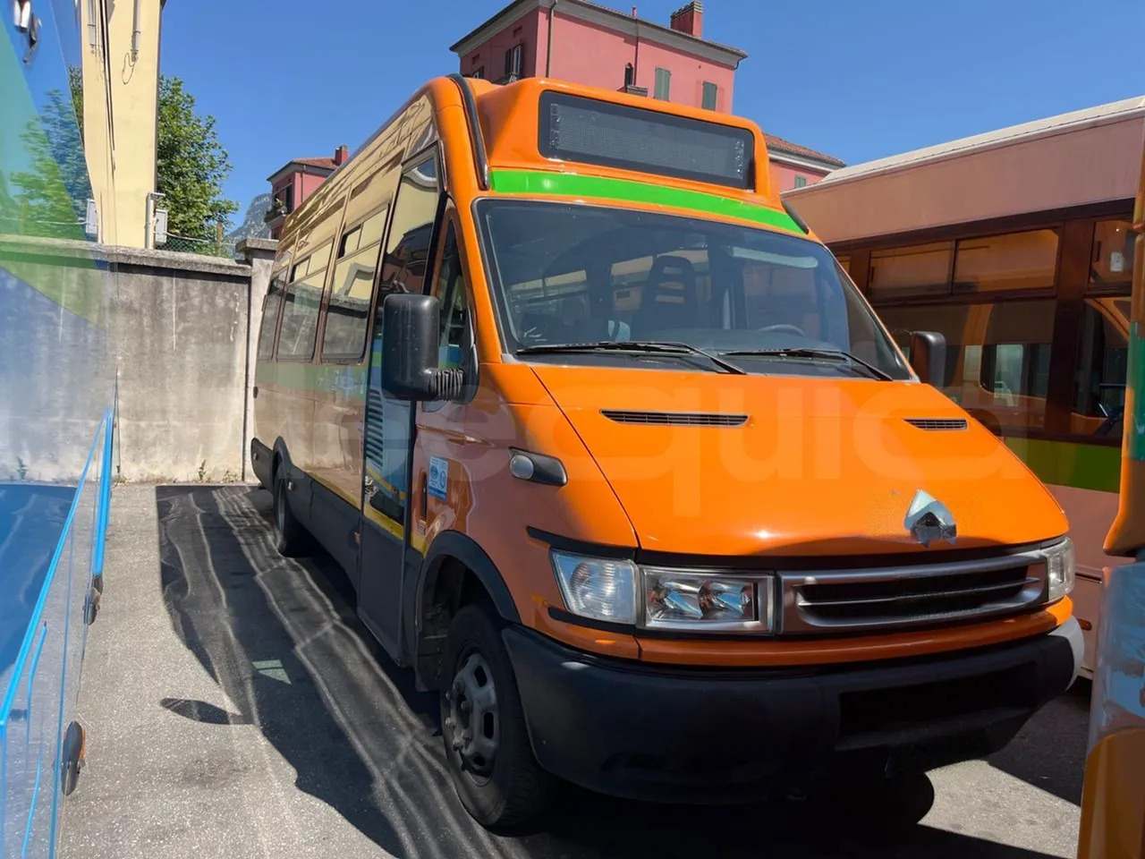 Iveco Daily - Микроавтобус, Пассажирский фургон: фото 1 Iveco Daily - Микроавтобус, Пассажирский фургон: фото 1