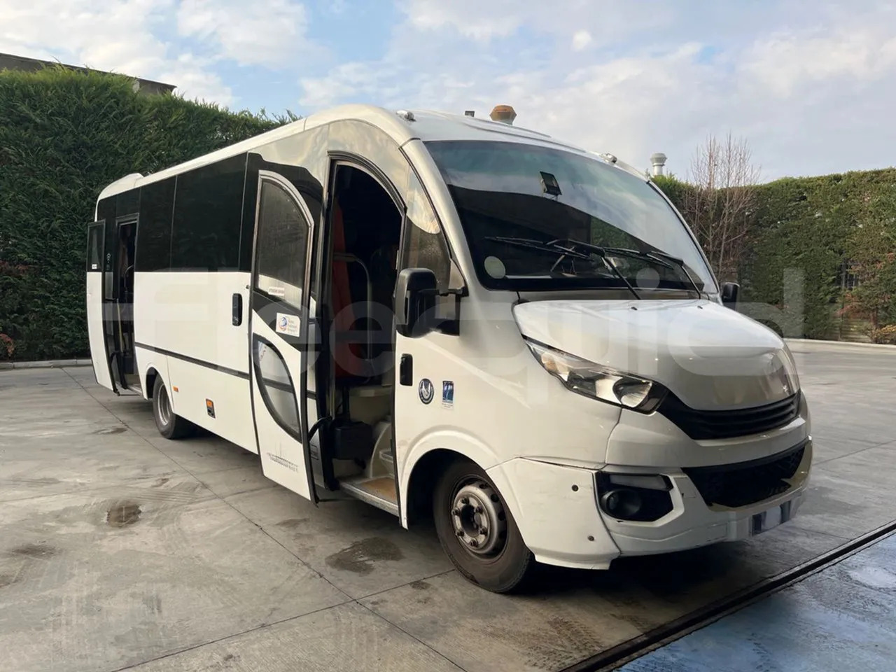 Туристический автобус Iveco Daily: фото 12