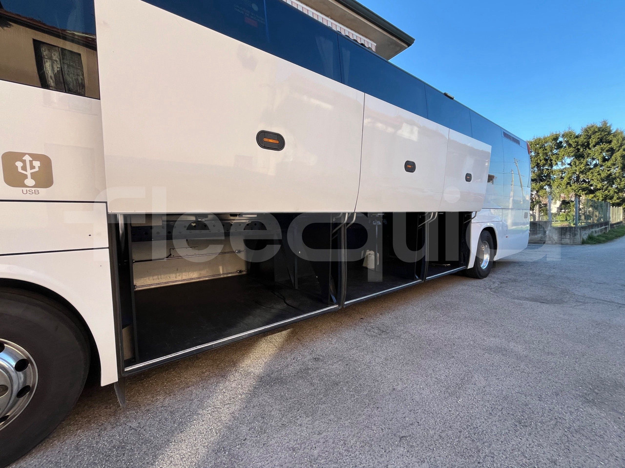 Туристический автобус Iveco Magelys: фото 7