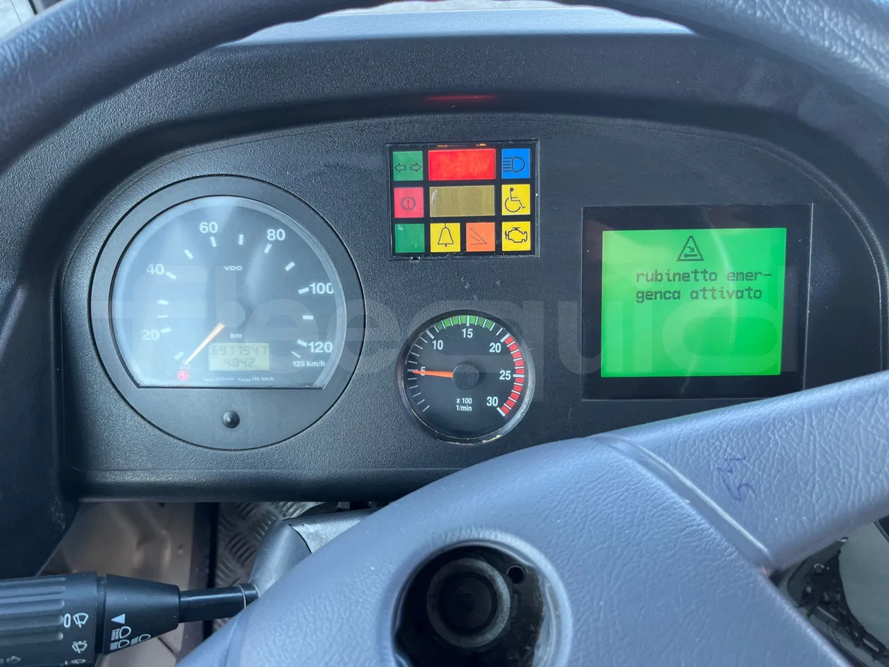 Mercedes-Benz O 530 - Сочленённый автобус: фото 3 Mercedes-Benz O 530 - Сочленённый автобус: фото 3