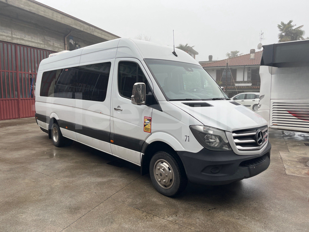 Mercedes-Benz Sprinter - Туристический автобус: фото 1 Mercedes-Benz Sprinter - Туристический автобус: фото 1