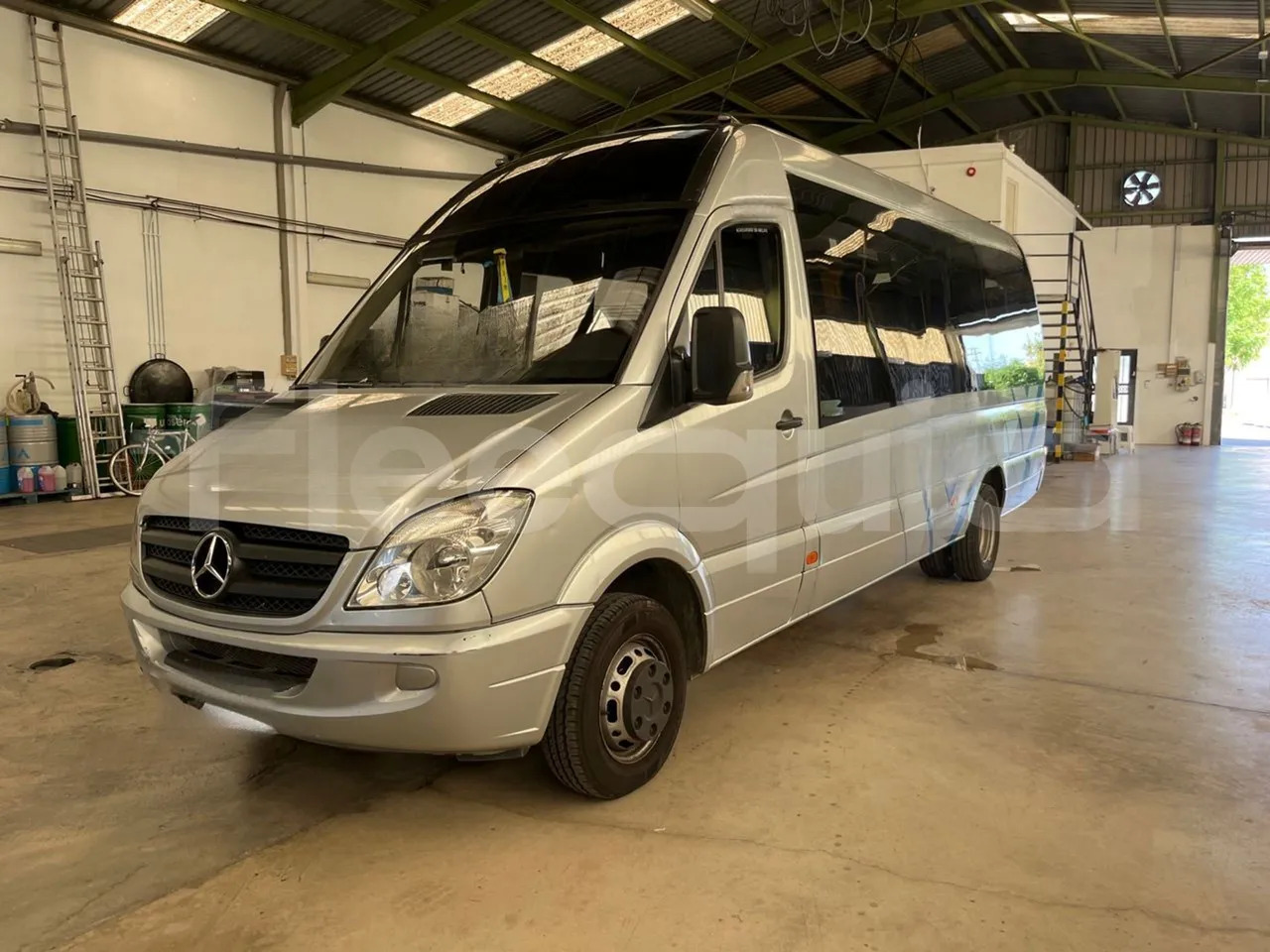 Mercedes-Benz Sprinter - Микроавтобус, Пассажирский фургон: фото 4 Mercedes-Benz Sprinter - Микроавтобус, Пассажирский фургон: фото 4