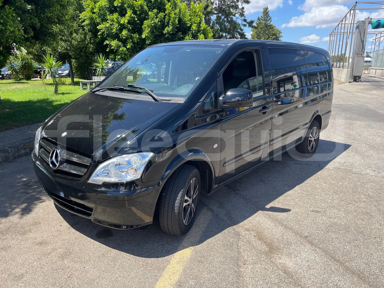 Mercedes-Benz Vito - Микроавтобус, Пассажирский фургон: фото 4 Mercedes-Benz Vito - Микроавтобус, Пассажирский фургон: фото 4