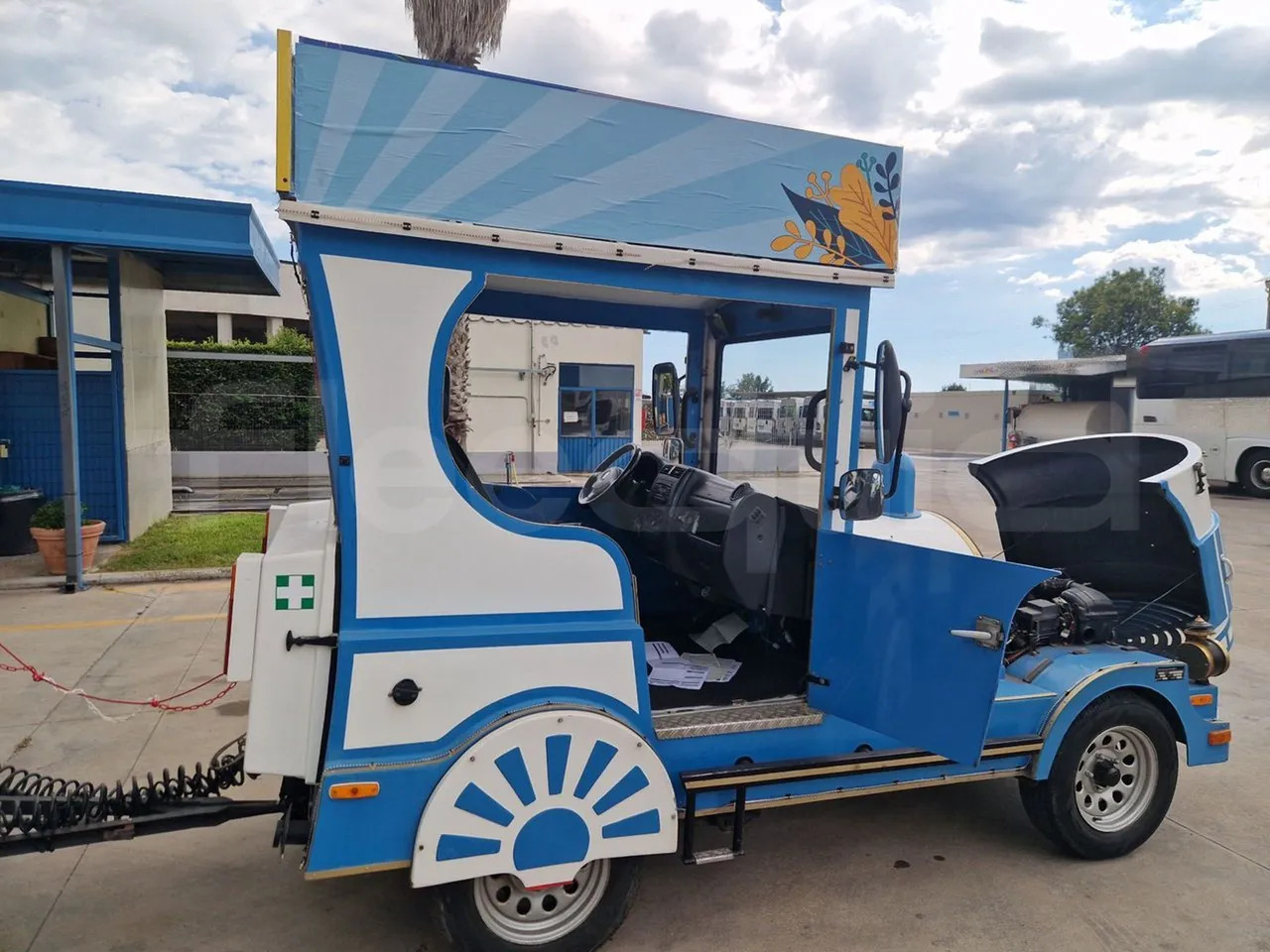 Туристический автобус Suzuki Road train: фото 18