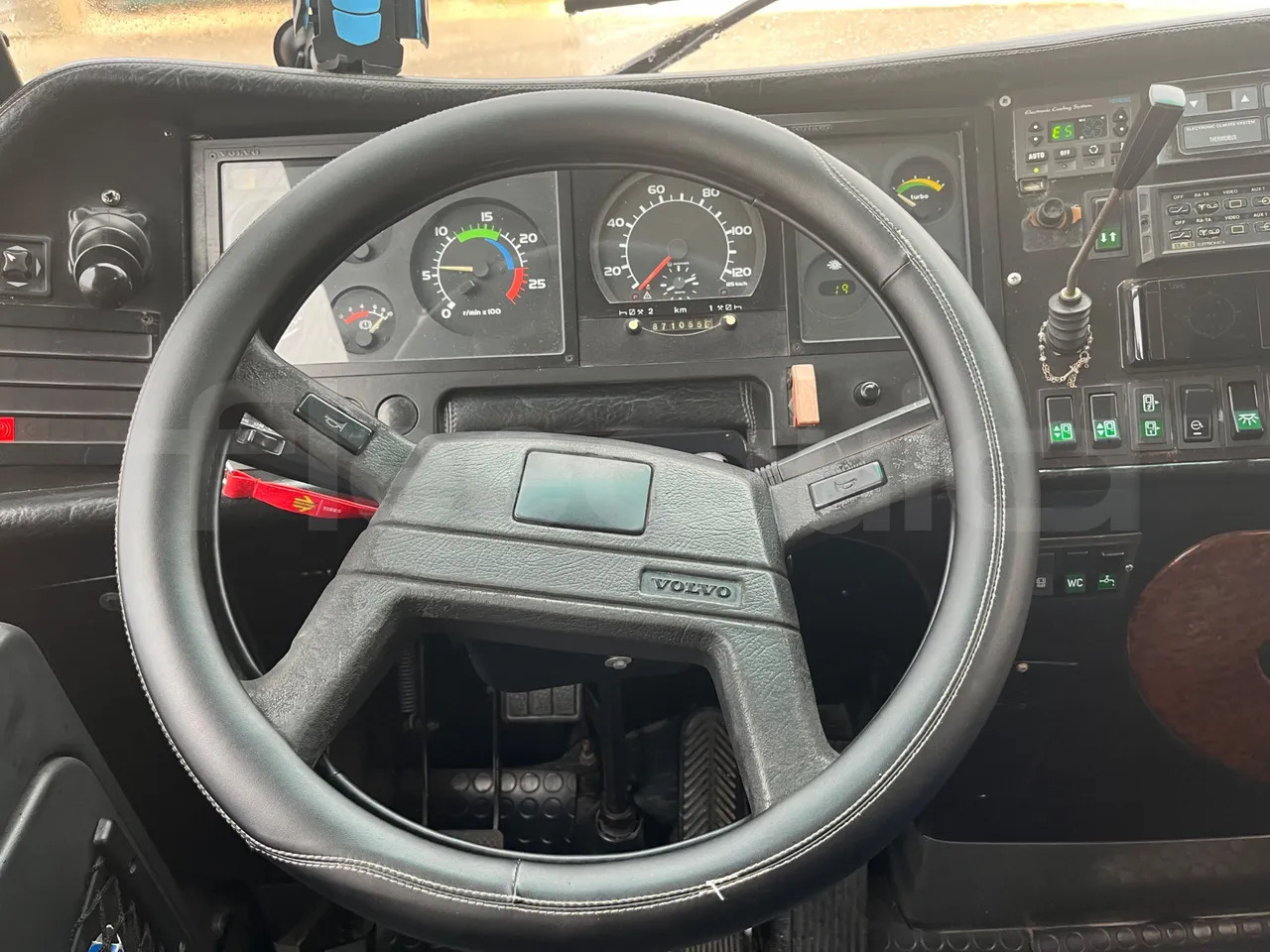 Туристический автобус Volvo B12: фото 20