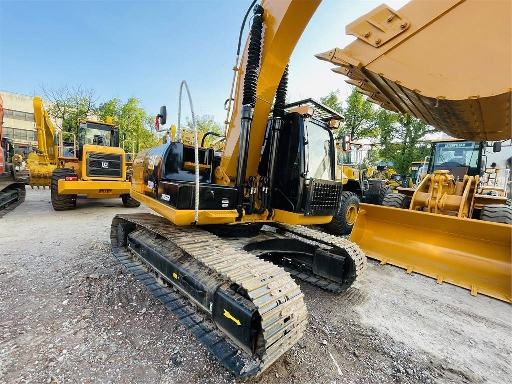Гусеничный экскаватор CAT 320d2l: фото 12