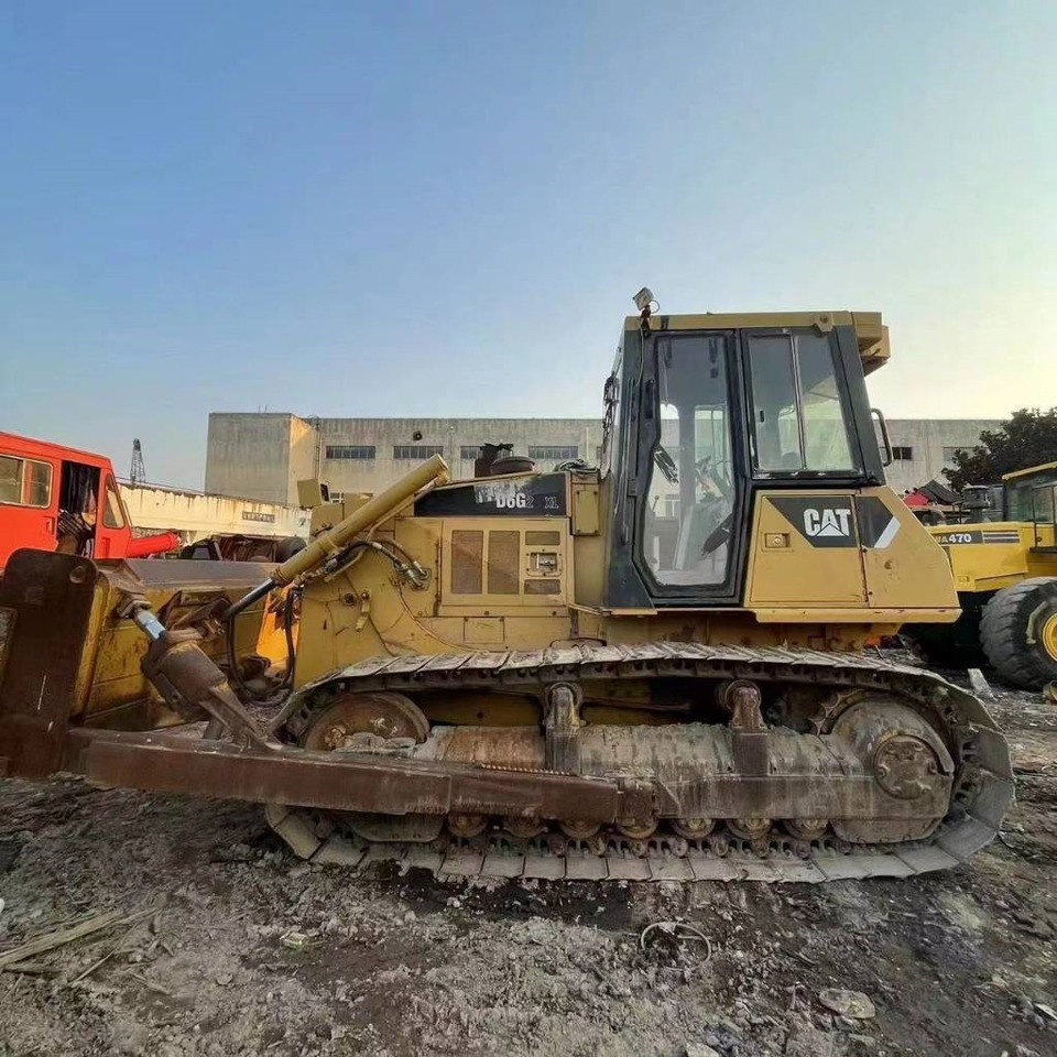 CAT D 6 G - Бульдозер: фото 1 CAT D 6 G - Бульдозер: фото 1
