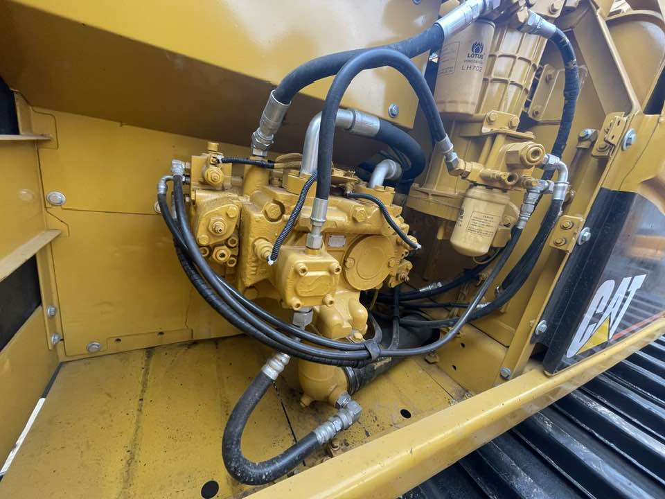 Caterpillar 320CL - Экскаватор: фото 3 Caterpillar 320CL - Экскаватор: фото 3