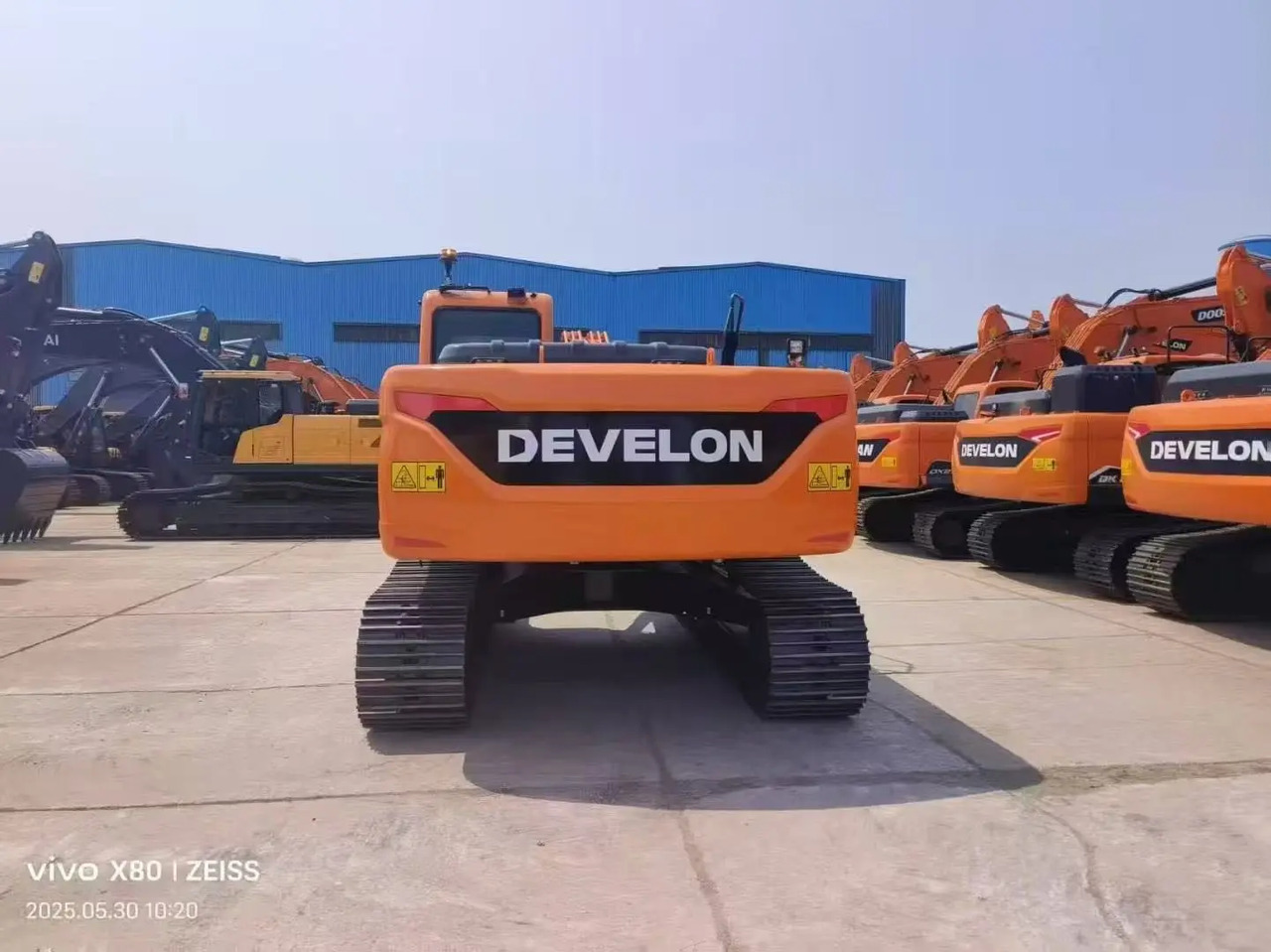 Develon DX220LCA-2M - Экскаватор: фото 2 Develon DX220LCA-2M - Экскаватор: фото 2