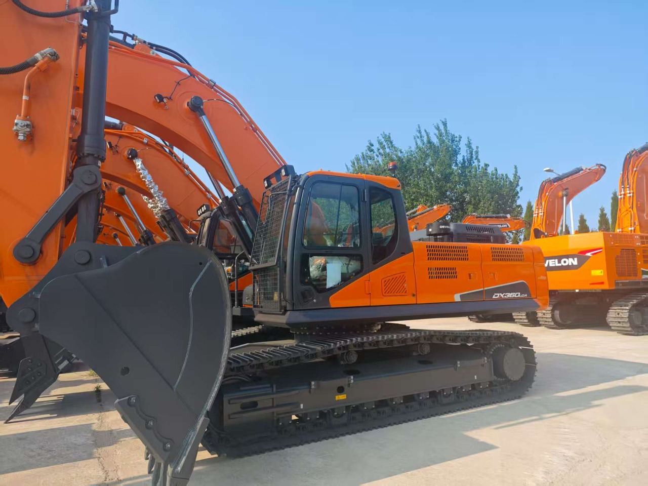 Develon DX360LCA-7M - Гусеничный экскаватор: фото 1 Develon DX360LCA-7M - Гусеничный экскаватор: фото 1
