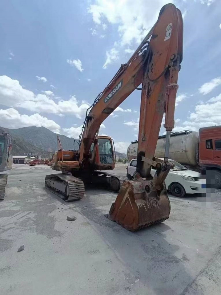 Doosan DX 225 DH225LC-9 DX 225 DH225LC-9 - Гусеничный экскаватор: фото 2 Doosan DX 225 DH225LC-9 DX 225 DH225LC-9 - Гусеничный экскаватор: фото 2