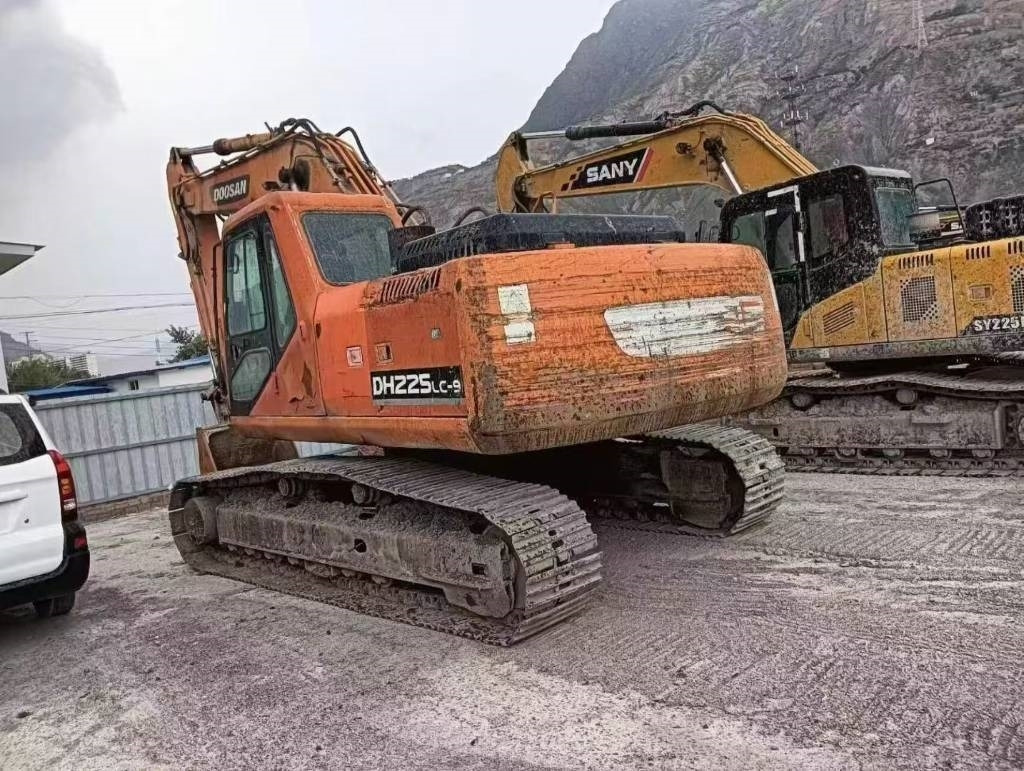 Doosan DX 225 DH225LC-9 DX 225 DH225LC-9 - Гусеничный экскаватор: фото 3 Doosan DX 225 DH225LC-9 DX 225 DH225LC-9 - Гусеничный экскаватор: фото 3