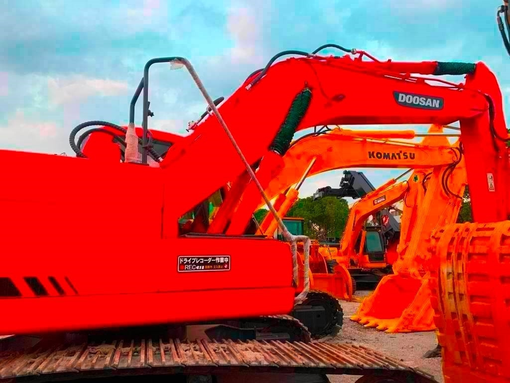 Doosan DX 225 LC  - Гусеничный экскаватор: фото 3 Doosan DX 225 LC  - Гусеничный экскаватор: фото 3