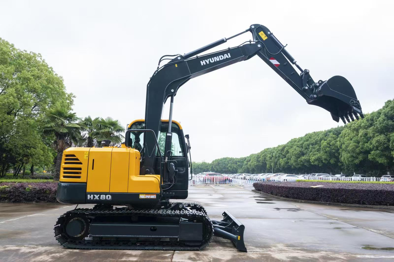 Hyundai HX80 - Мини-экскаватор: фото 1 Hyundai HX80 - Мини-экскаватор: фото 1