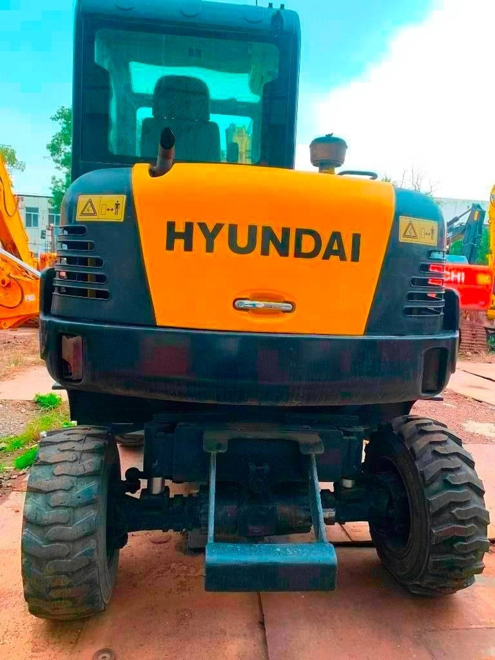Hyundai Robex 60 W-7 - Колёсный экскаватор: фото 5 Hyundai Robex 60 W-7 - Колёсный экскаватор: фото 5
