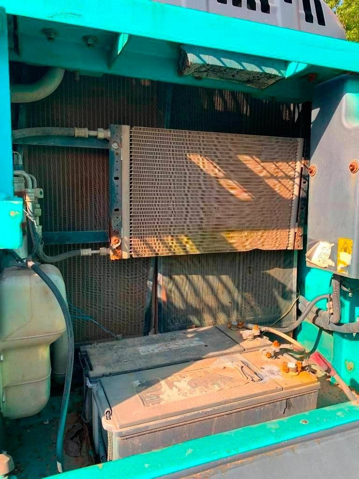 Kobelco SK 260D - Гусеничный экскаватор: фото 4 Kobelco SK 260D - Гусеничный экскаватор: фото 4
