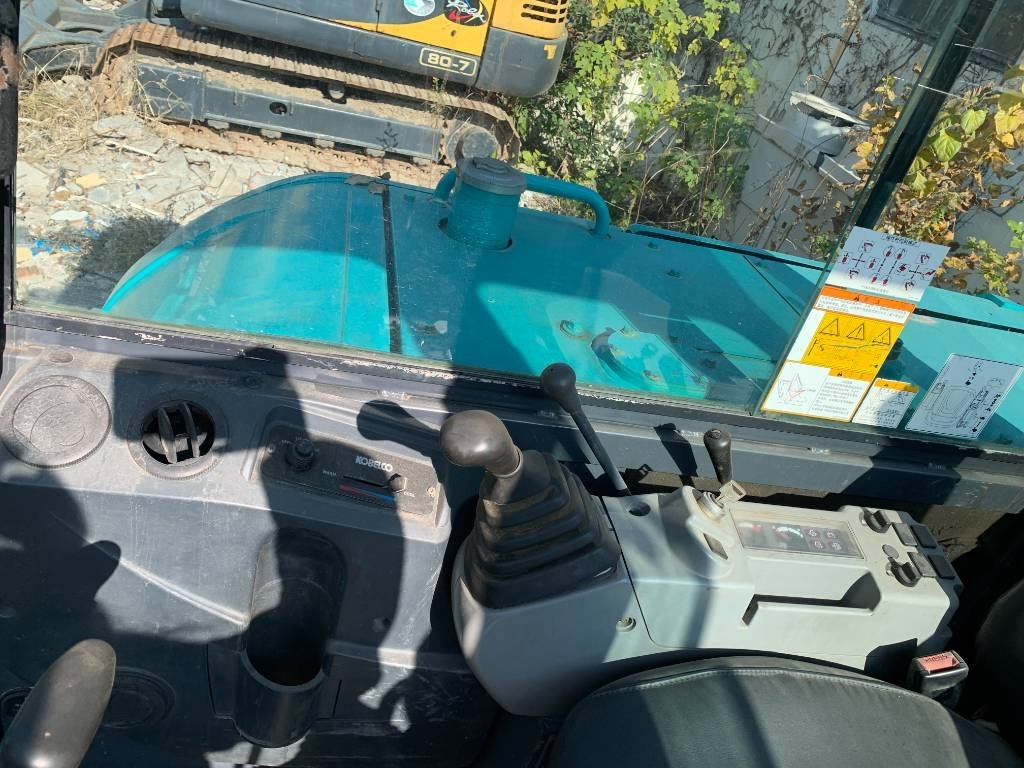 Kobelco SK 60 - Гусеничный экскаватор: фото 4 Kobelco SK 60 - Гусеничный экскаватор: фото 4