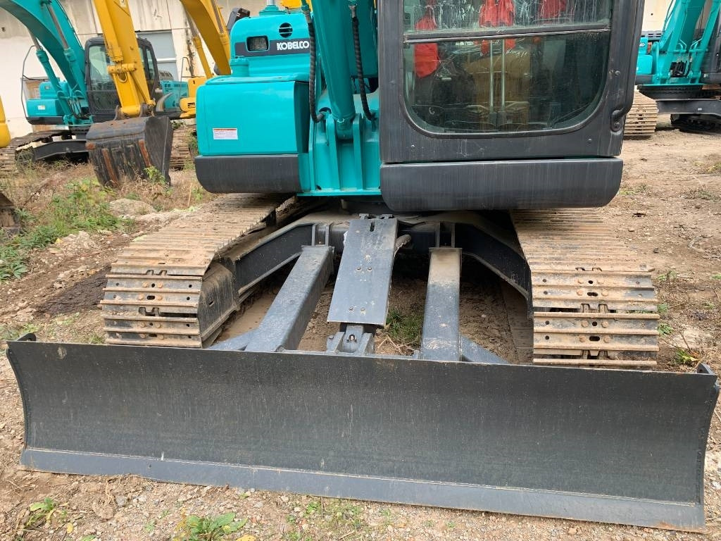 Kobelco SK 75-8 - Гусеничный экскаватор: фото 4 Kobelco SK 75-8 - Гусеничный экскаватор: фото 4