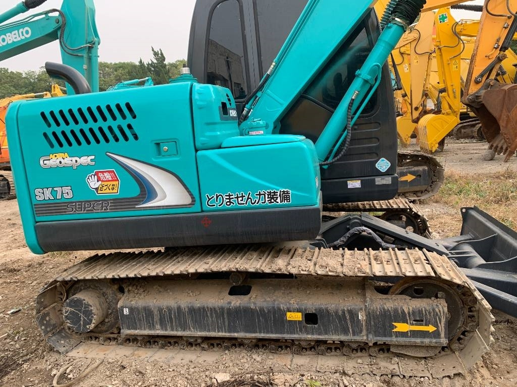 Kobelco SK 75-8 - Гусеничный экскаватор: фото 5 Kobelco SK 75-8 - Гусеничный экскаватор: фото 5