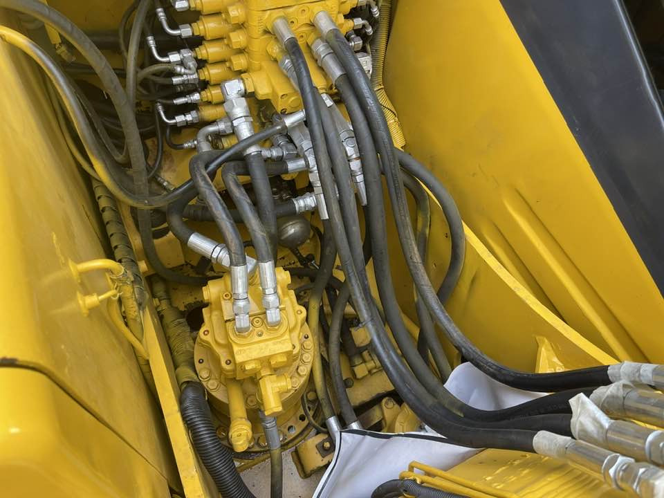 Komatsu PC130 - Мини-экскаватор: фото 2 Komatsu PC130 - Мини-экскаватор: фото 2