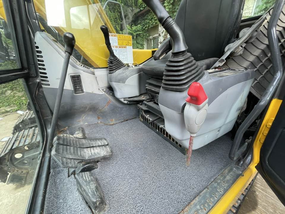 Komatsu PC130 - Мини-экскаватор: фото 3 Komatsu PC130 - Мини-экскаватор: фото 3