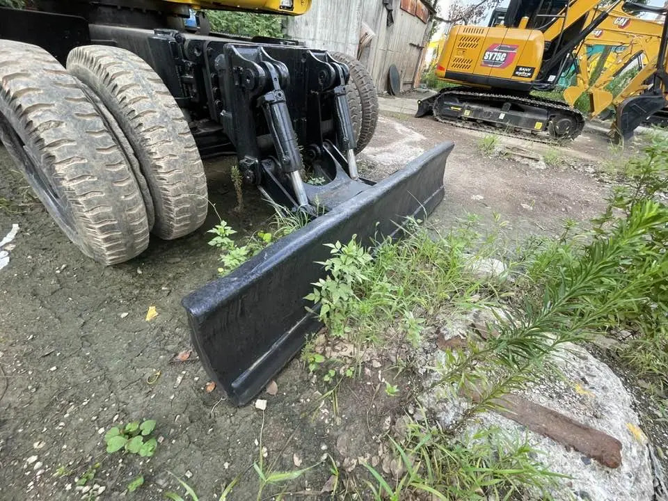 Komatsu PW160-11 - Колёсный экскаватор: фото 3 Komatsu PW160-11 - Колёсный экскаватор: фото 3