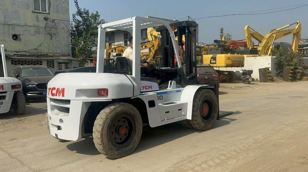 TCM FD 100 Z8 - Телескопический погрузчик: фото 2 TCM FD 100 Z8 - Телескопический погрузчик: фото 2