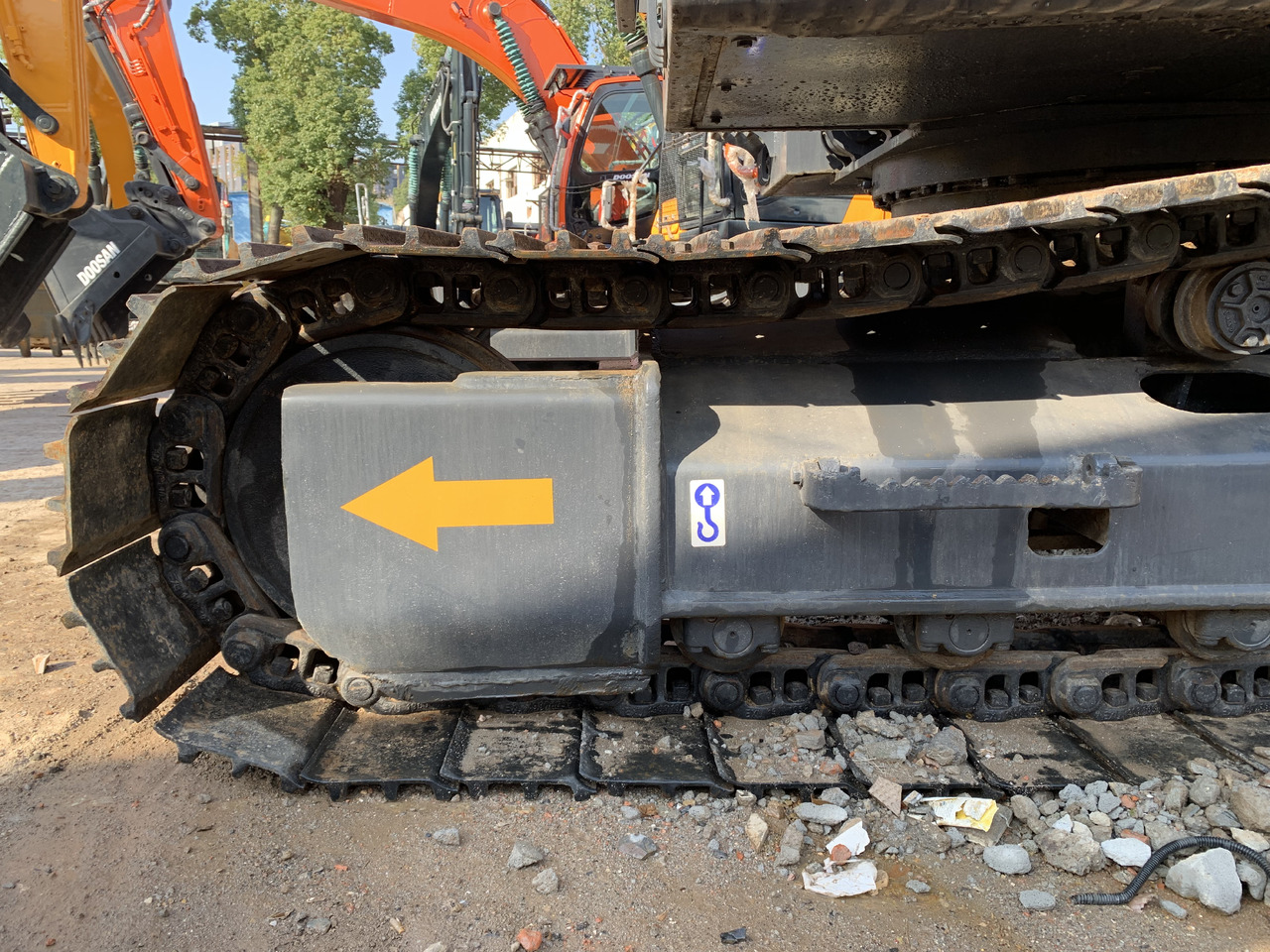 Volvo EC210D - Колёсный экскаватор: фото 4 Volvo EC210D - Колёсный экскаватор: фото 4