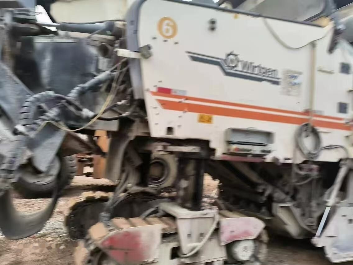 Wirtgen W2100 - Дорожная фреза: фото 5 Wirtgen W2100 - Дорожная фреза: фото 5