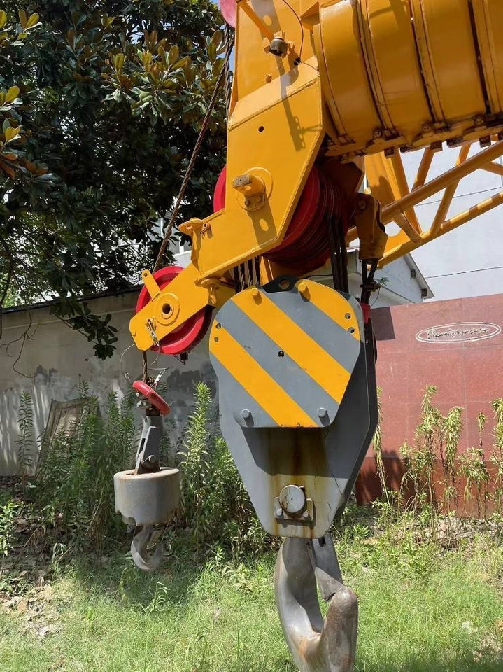 XCMG QY70K-II  - Вседорожный кран: фото 3 XCMG QY70K-II  - Вседорожный кран: фото 3