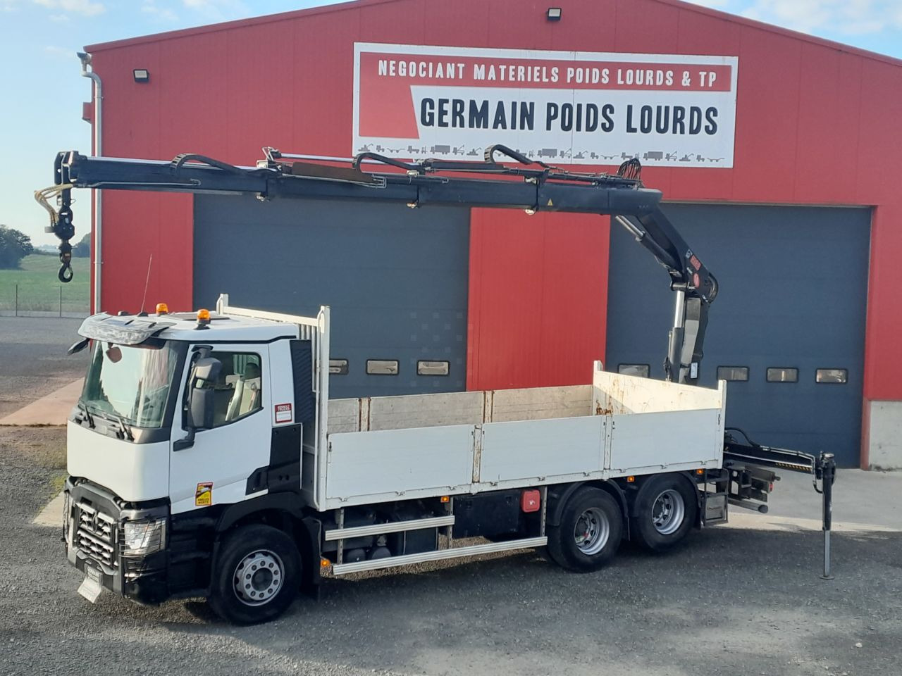 Renault C380 6x2 DTI11 6x2 Standard platform Truck - Грузовик бортовой/ Платформа, Автоманипулятор: фото 1 Renault C380 6x2 DTI11 6x2 Standard platform Truck - Грузовик бортовой/ Платформа, Автоманипулятор: фото 1