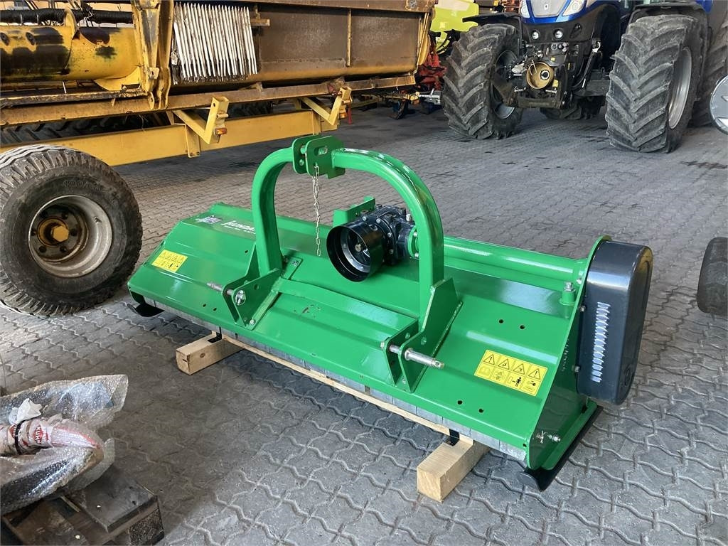 Dk-Tec 200 CM SLAGLEKLIPPER - Косилка-измельчитель: фото 3 Dk-Tec 200 CM SLAGLEKLIPPER - Косилка-измельчитель: фото 3